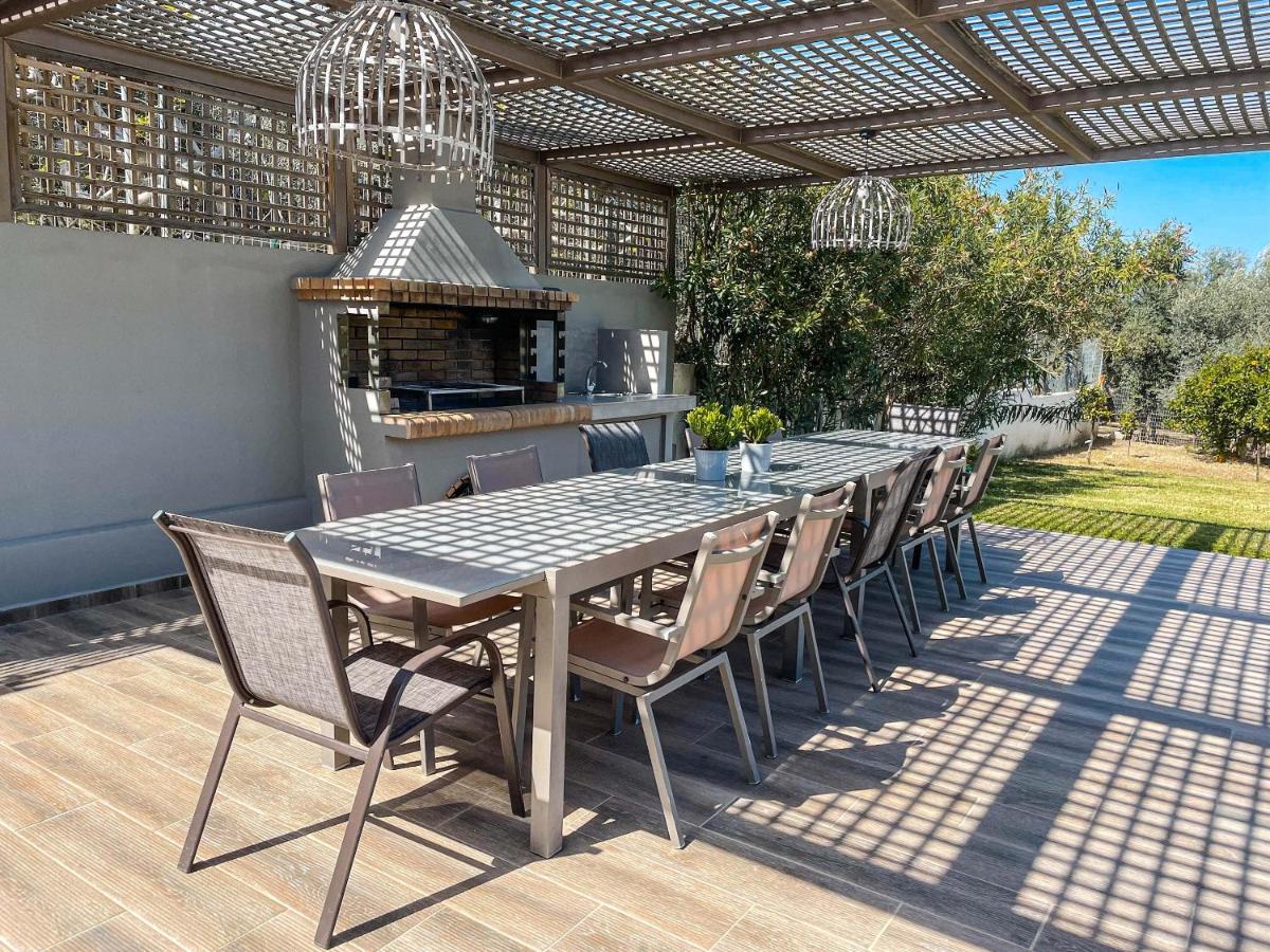Villa Aelia I Modern & Ideal For Large Groups Galatas  Экстерьер фото