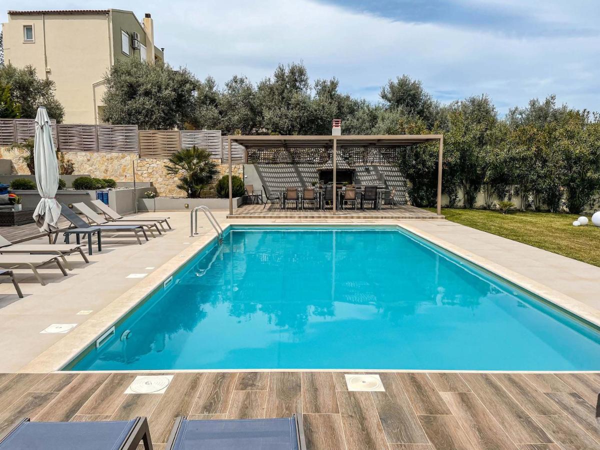Villa Aelia I Modern & Ideal For Large Groups Galatas  Экстерьер фото