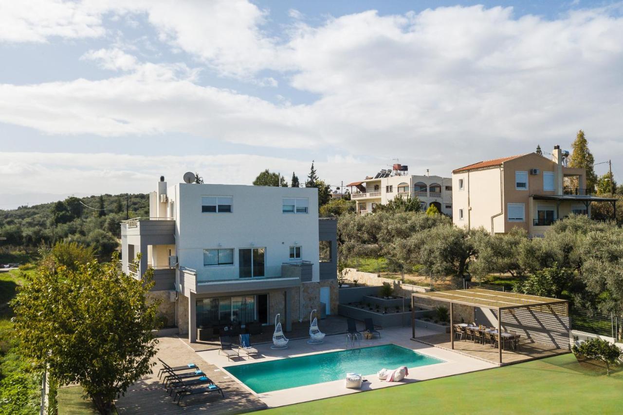 Villa Aelia I Modern & Ideal For Large Groups Galatas  Экстерьер фото