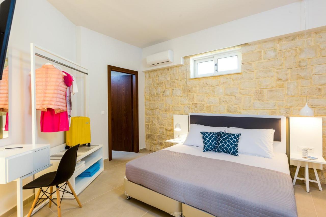 Villa Aelia I Modern & Ideal For Large Groups Galatas  Экстерьер фото